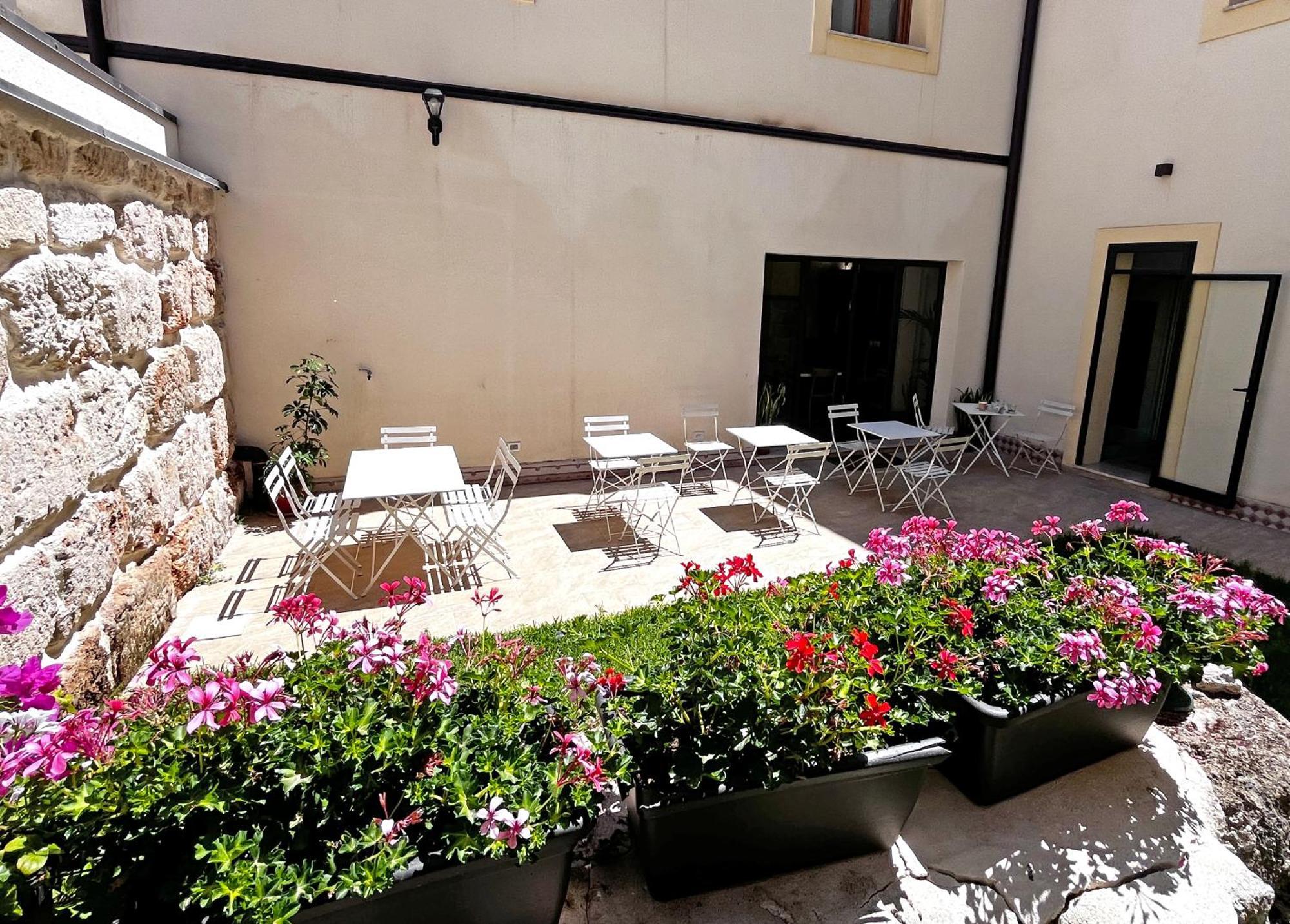 Sette Fate Suites & Spa ปาแลร์โม ภายนอก รูปภาพ