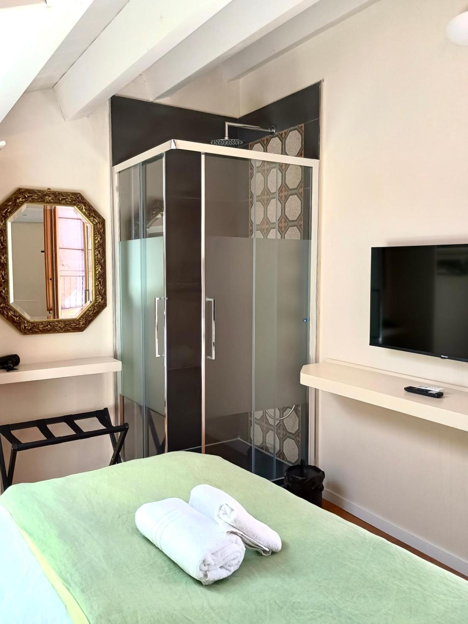Sette Fate Suites & Spa ปาแลร์โม ภายนอก รูปภาพ