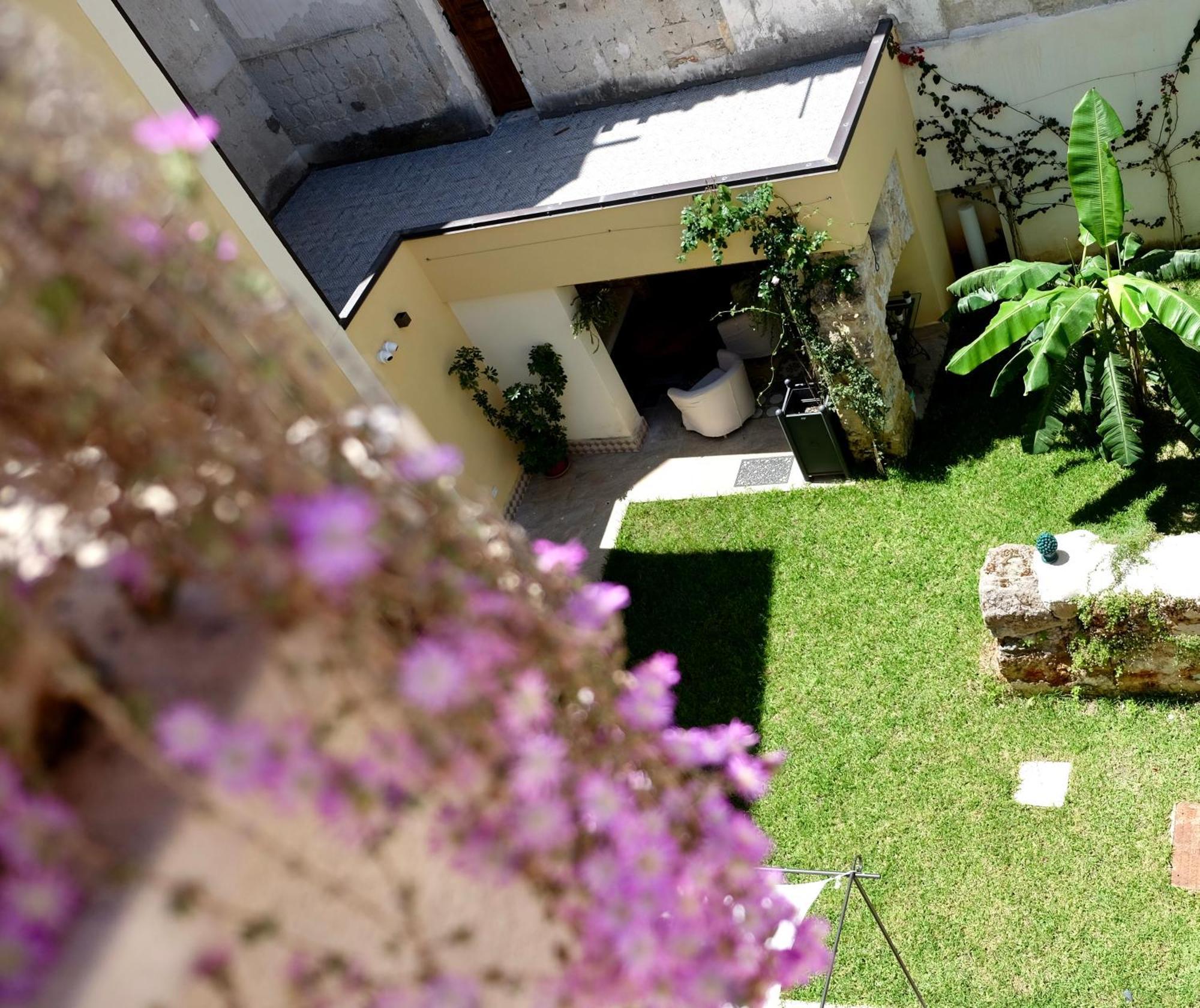 Sette Fate Suites & Spa ปาแลร์โม ภายนอก รูปภาพ